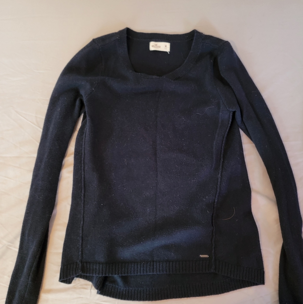 Navy Hollister sweater, M